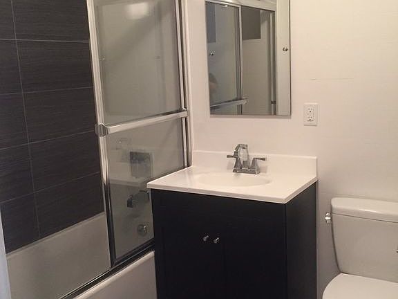 3rd image of 168 Throop Ave #11S