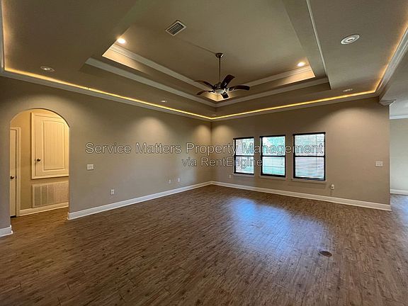 5th image of 4233 S Cambridge Way