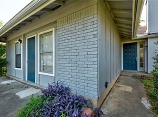 7003 Towering Oaks Dr, Austin, TX 78745