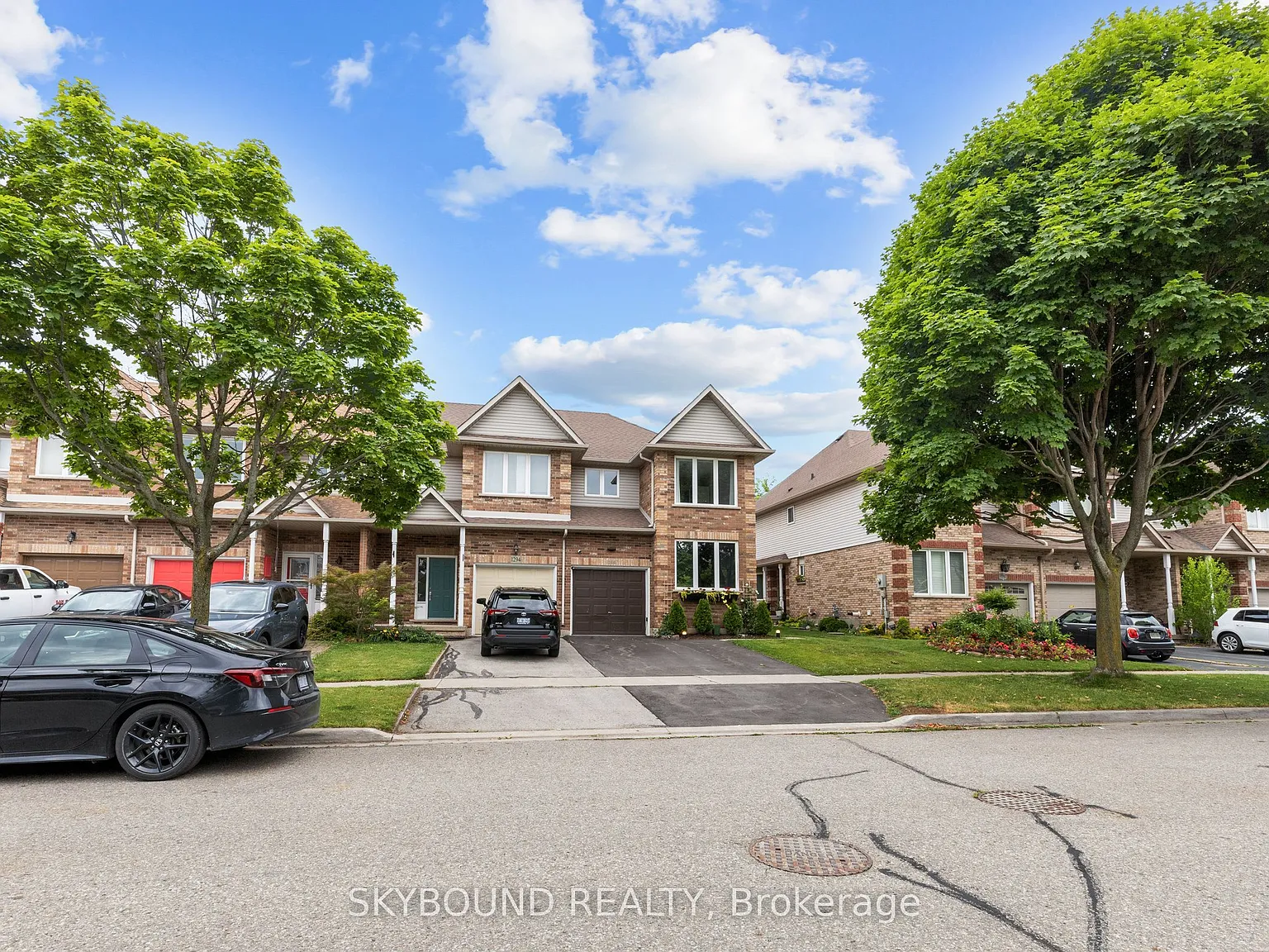 5 bed, $3,595 — Photo 2