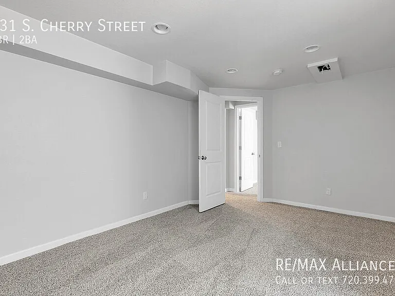 231 S Cherry St — Photo 33
