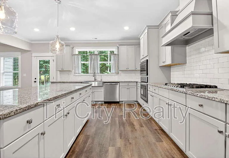 6230 Gordon Rd — Photo 32