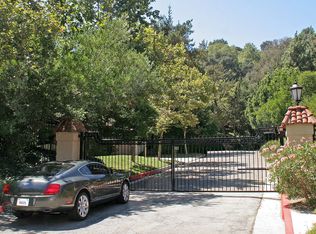 9925 Lancer Ct, Beverly Hills, CA 90210
