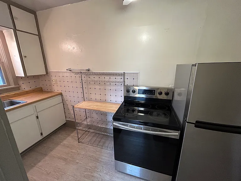 912 N 10th St #3A — Photo 3