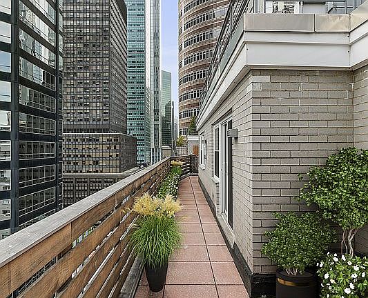 5th image of 211 E 53rd St #Phc