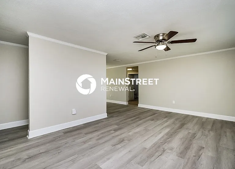 12906 Kings Manor Ave — Photo 3