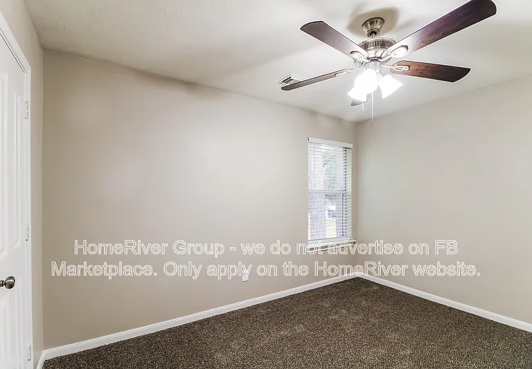 11915 Cottonwood Ln — Photo 6