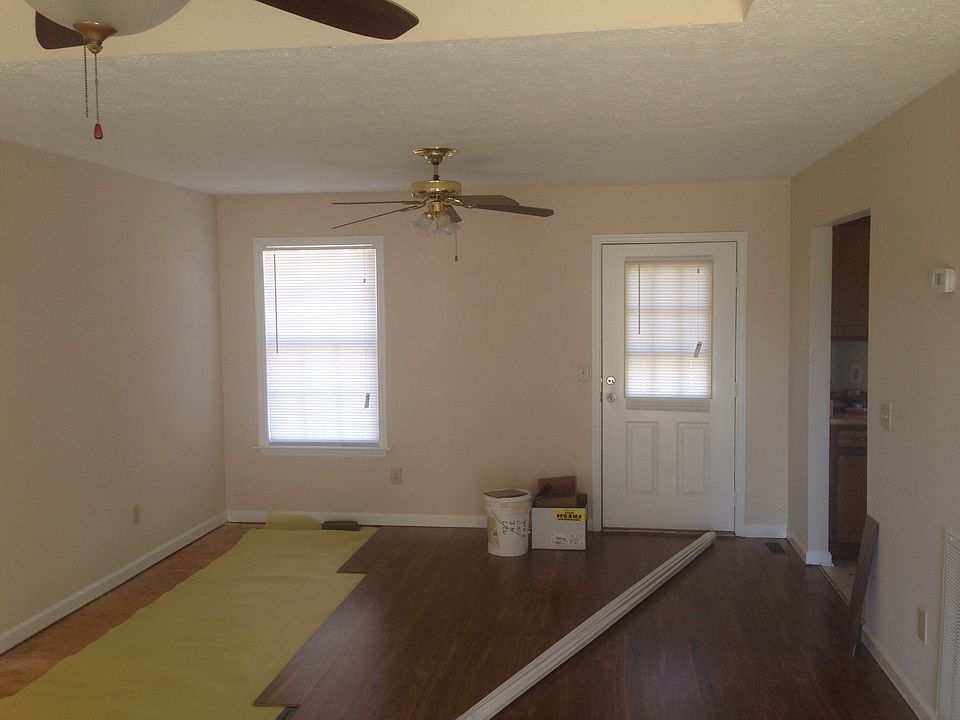 2nd image of 114 Centennial Dr