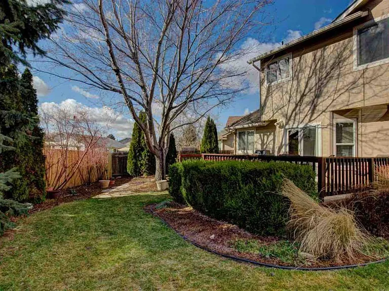 4454 N Buckboard Pl — Photo 4