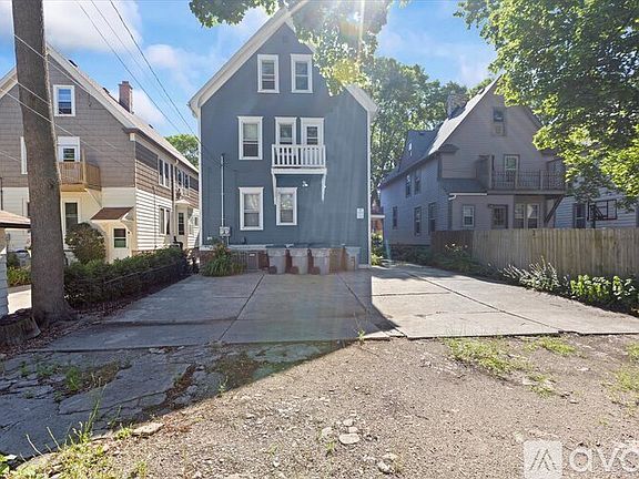 4th image of 2745 N Frederick Ave #2745