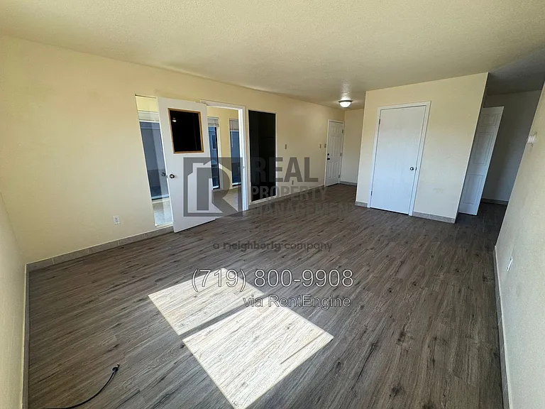 2116 Norman Ln #B — Photo 6