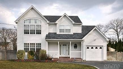 1st image of 27 Tulip Ave