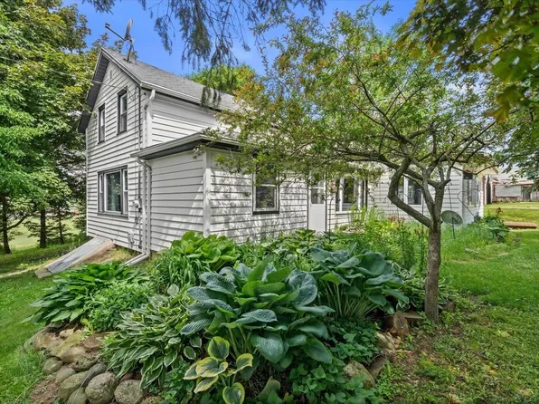 6544 Mohawk ROAD, Allenton, WI 53002