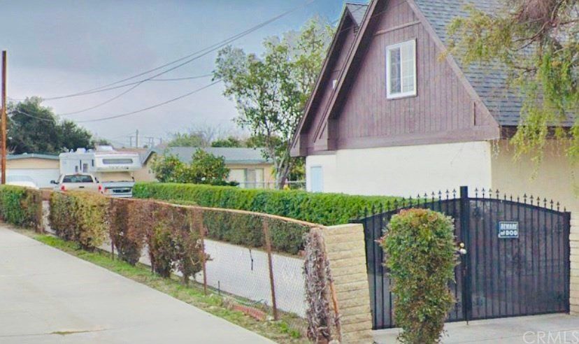 1st image of 13743 Ramona Pkwy