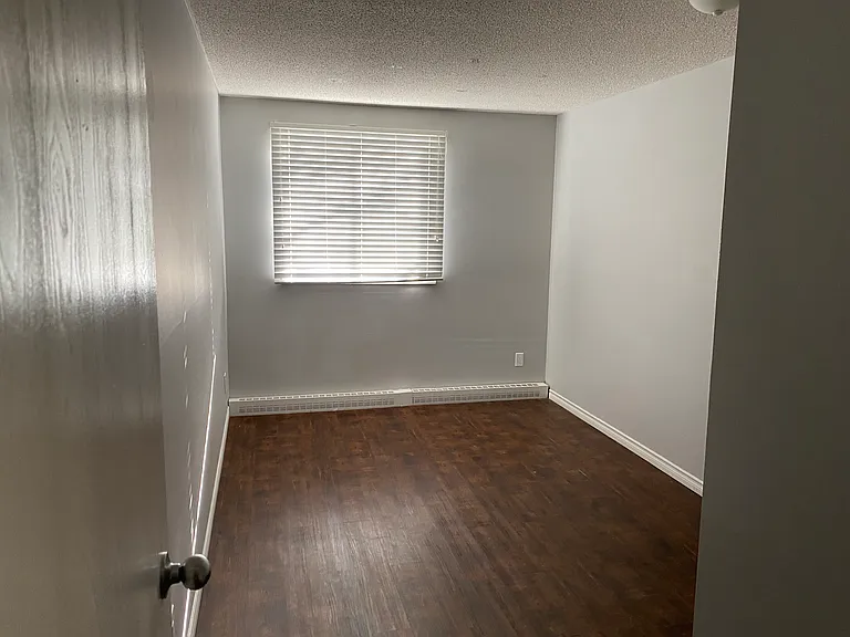 109 Elmore Dr — Photo 10