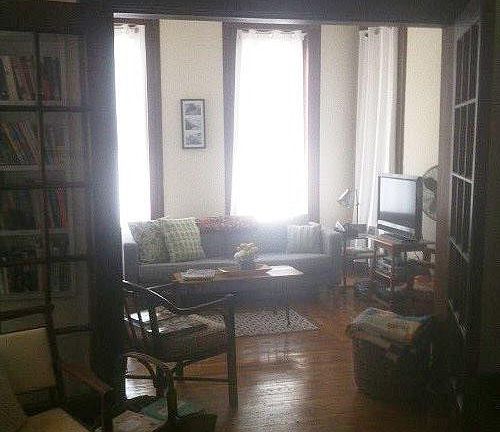 another view of the 2nd bed/study