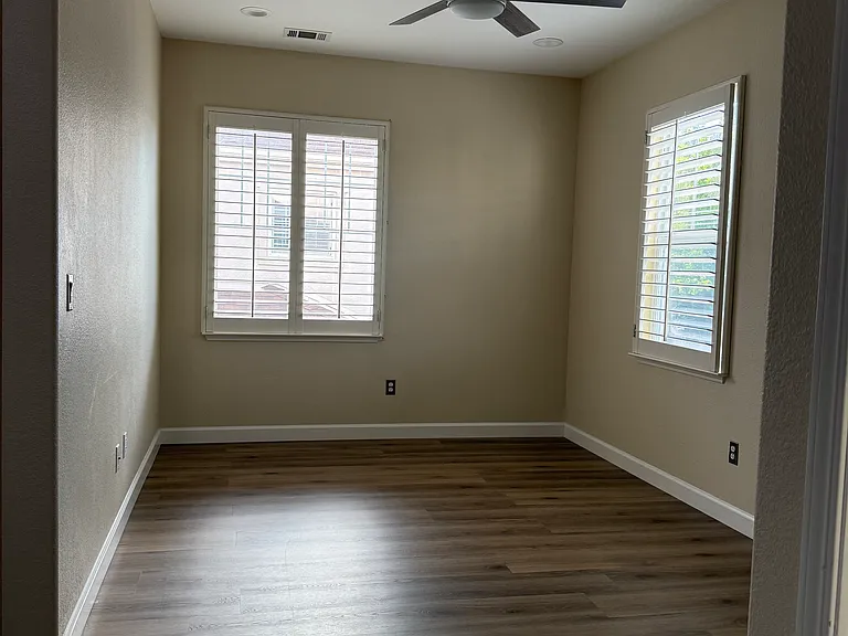 1513 Craiglee Way — Photo 16