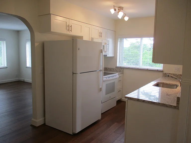 612 S Arlington Rd #3 — Photo 1