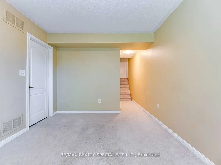 2979 Garnethill Way — Photo 22