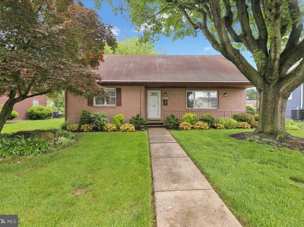 229 Elwyn Ave, Sinking Spring, PA 19608