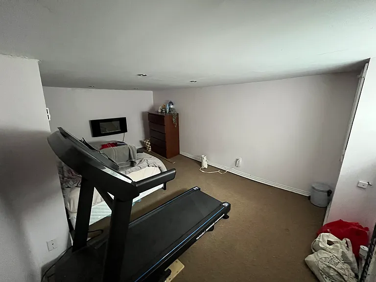 347 Richelieu Ave — Photo 10