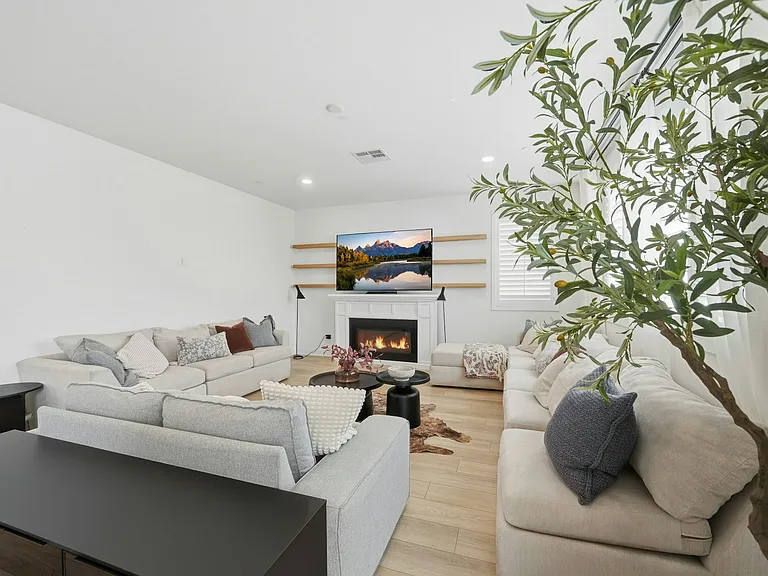 30994 Douglas Crest Cir — Photo 13