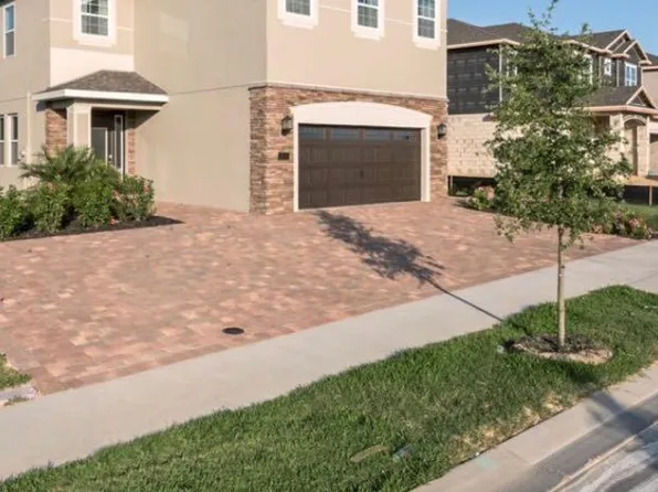 311 Falls Dr, Kissimmee, FL 34747