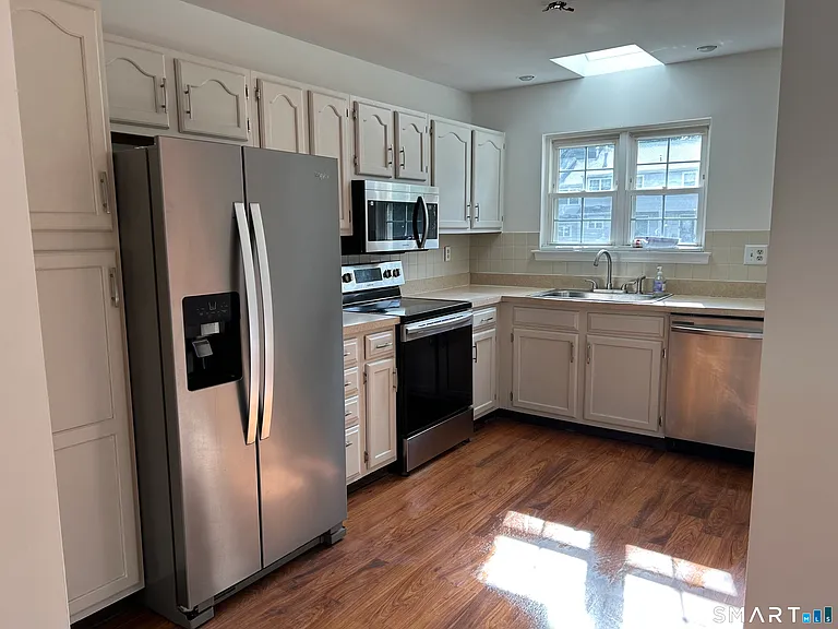 235 Red Oak Ln #235 — Photo 3