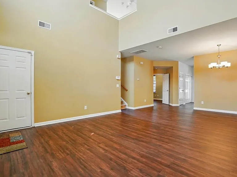 7420 Abigail Glen Dr — Photo 34