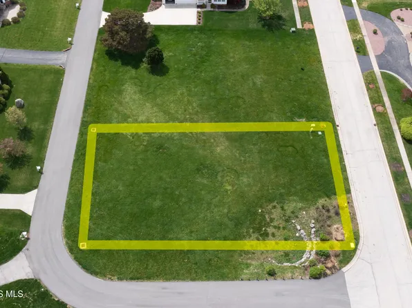 3338 Riverwood Ct, Perrysburg, OH 43551