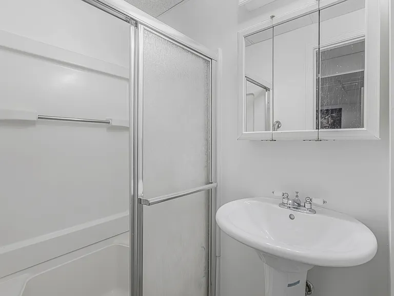 6824 Beagle Dr — Photo 7