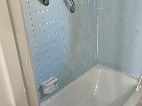 4th image of 4488 Jenwood St