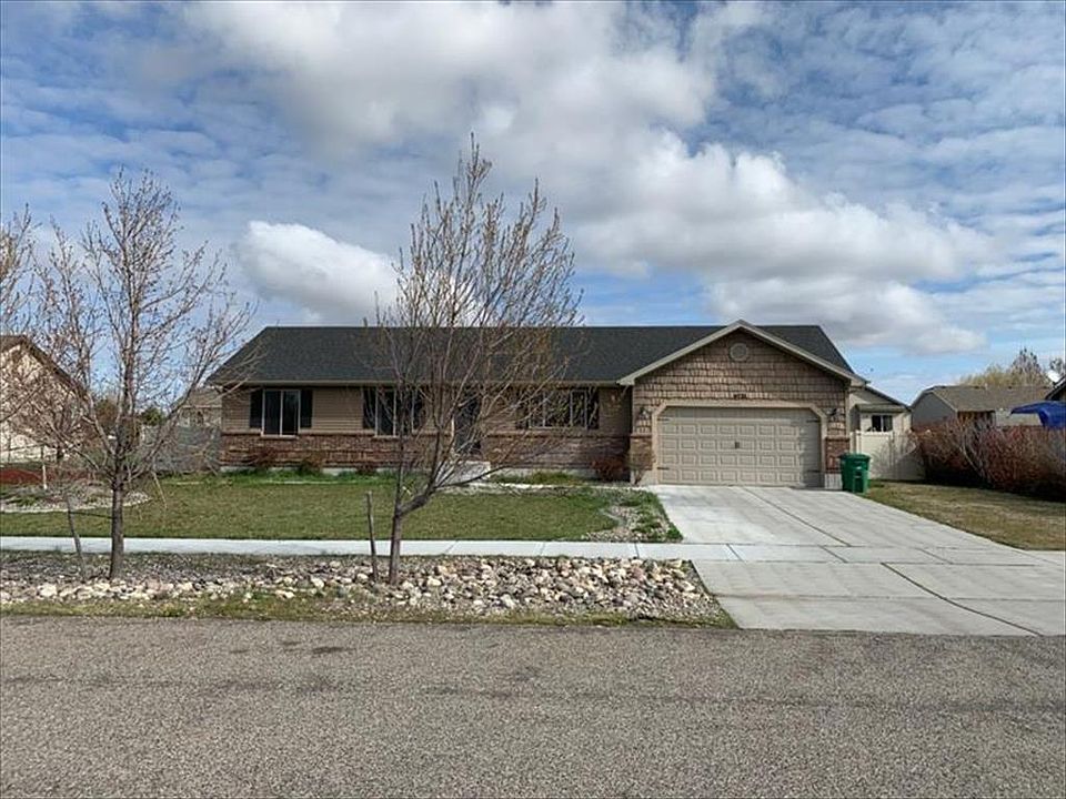 2nd image of 4721 Weigel Cir