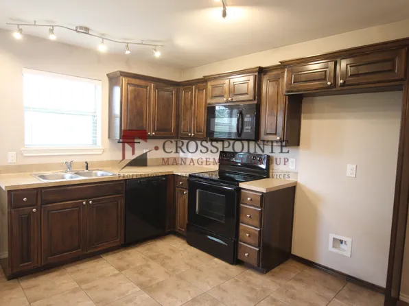 Tour Today! 2 Bed 1.5 Bath Townhome in Lindale!, 18057 Loring Ln, Lindale, TX 75771