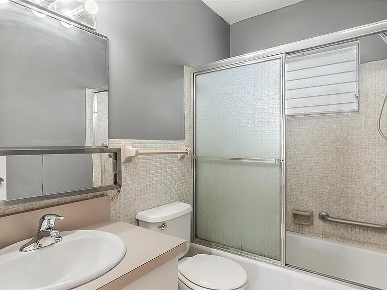 2309 Park Ln #202 — Photo 6