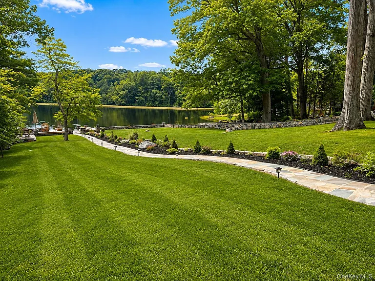 18 Kirk Lake Dr — Photo 28