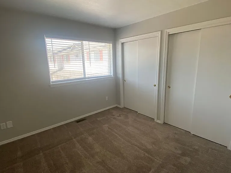 1207 S Ivy St — Photo 34