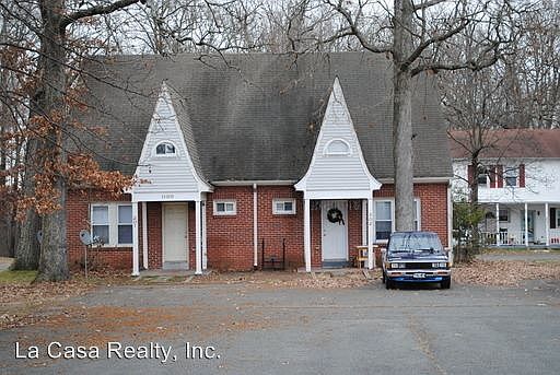 1st image of 1100 Fox Chase APT 101