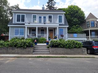 20 Glen Ave, Cape Elizabeth, ME 04107