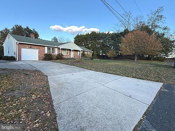 5th image of 4024 Renee Dr