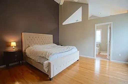 Brittania Cir — Photo 2