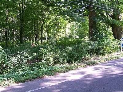 1st image of 19 N Shore Dr