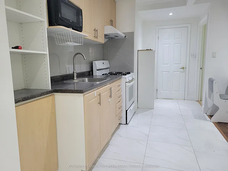 2646 Victoria Park Ave #B — Photo 10