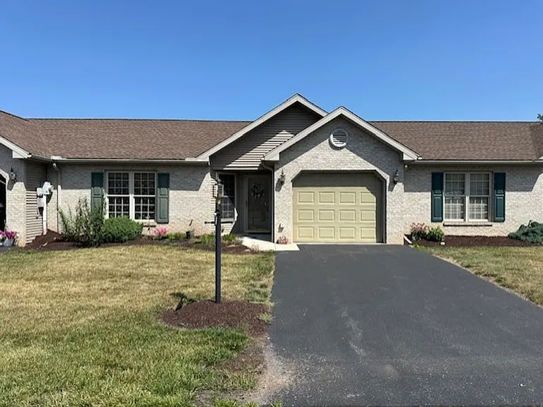 24 Mel Ron Ct — Photo 1