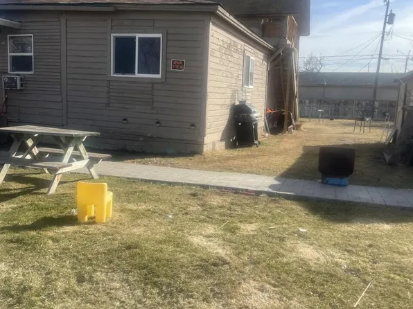 2207 S 6th Ave, Union Gap, WA 98903