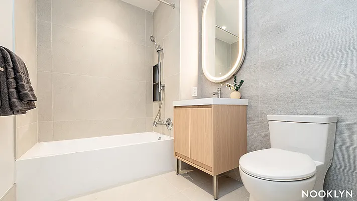 Bathroom, photo 4