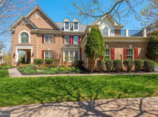 18824 Ridgeback Ct, Leesburg, VA 20176