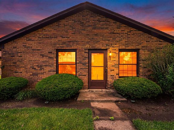 2nd image of 6385 Joseph Pl #115