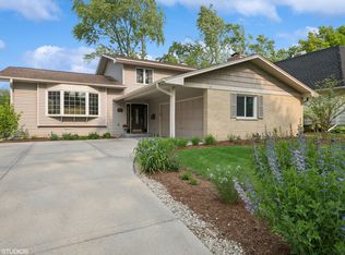 1407 N Dunton Ave, Arlington Heights, IL 60004