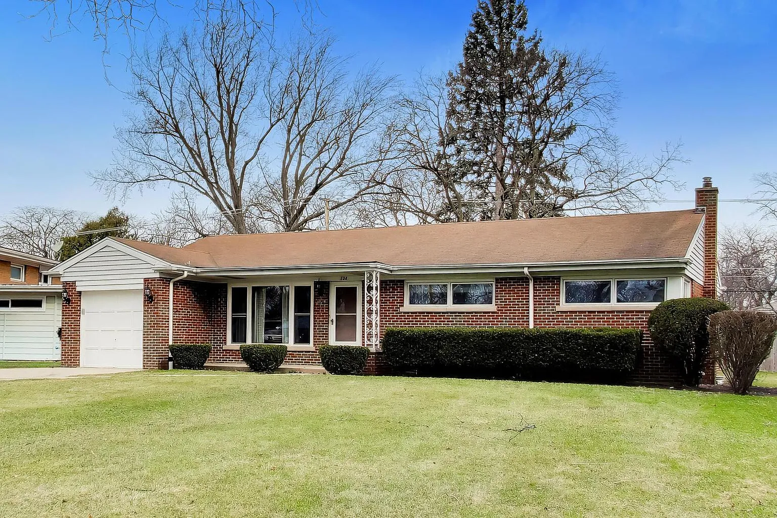 108 W Sunset Rd photo 1